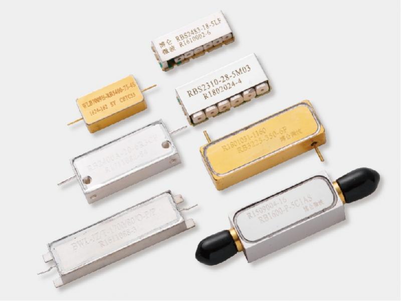 Customized Dielectric Resonator Filter